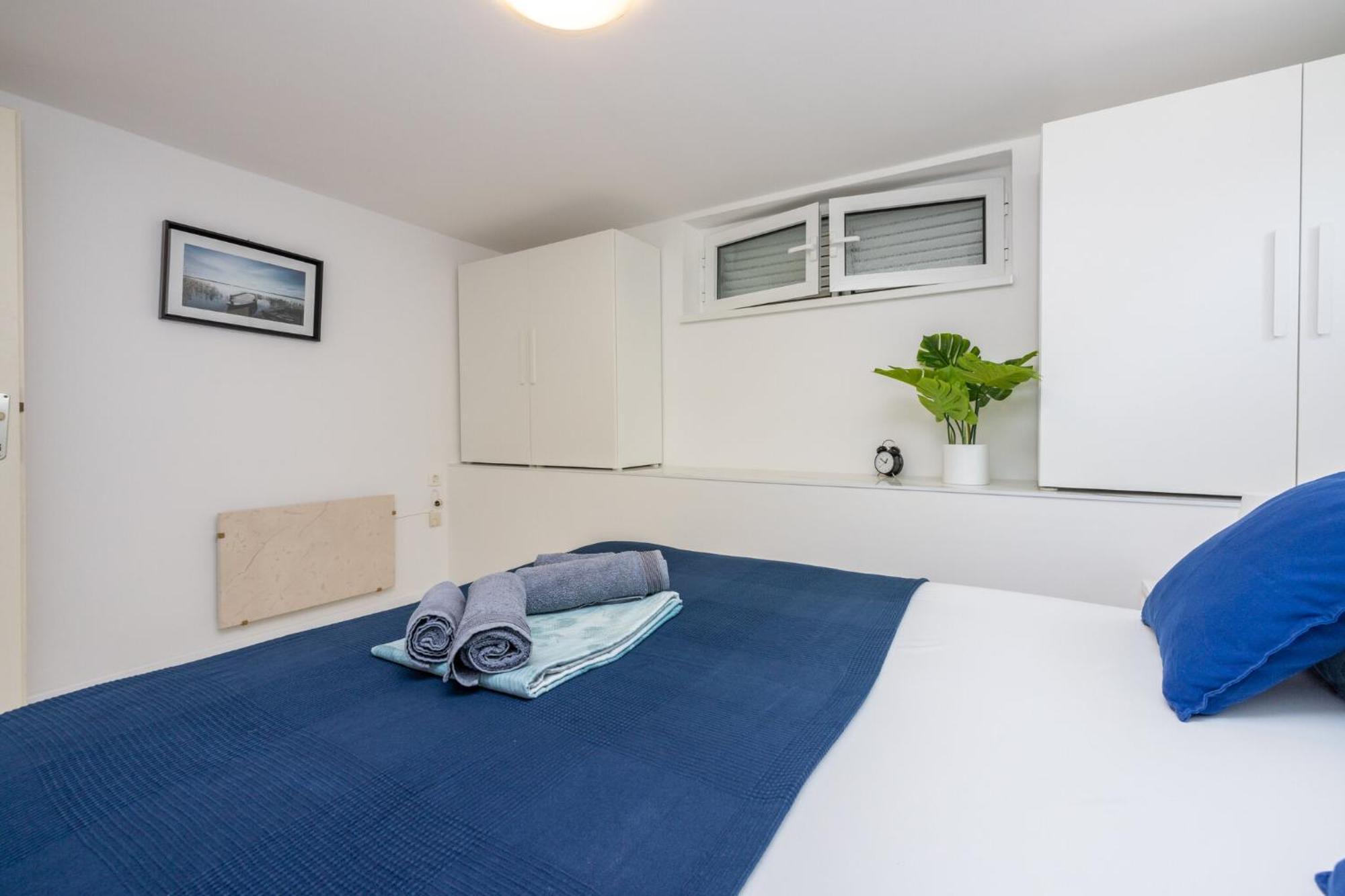 Podvezanec Apartamento Dramalj Exterior foto