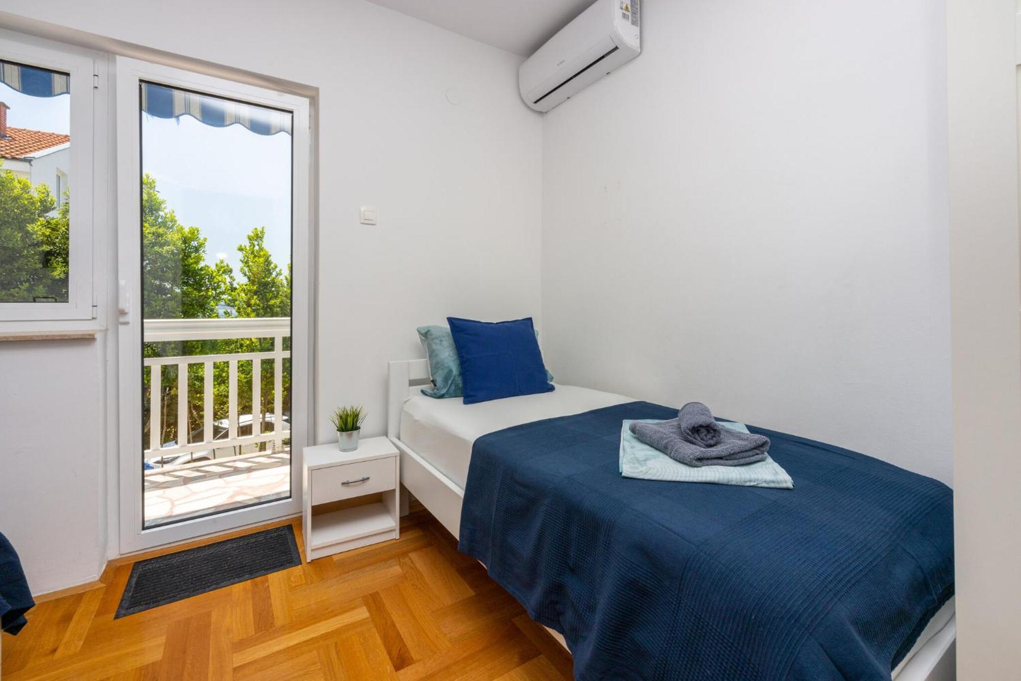 Podvezanec Apartamento Dramalj Exterior foto