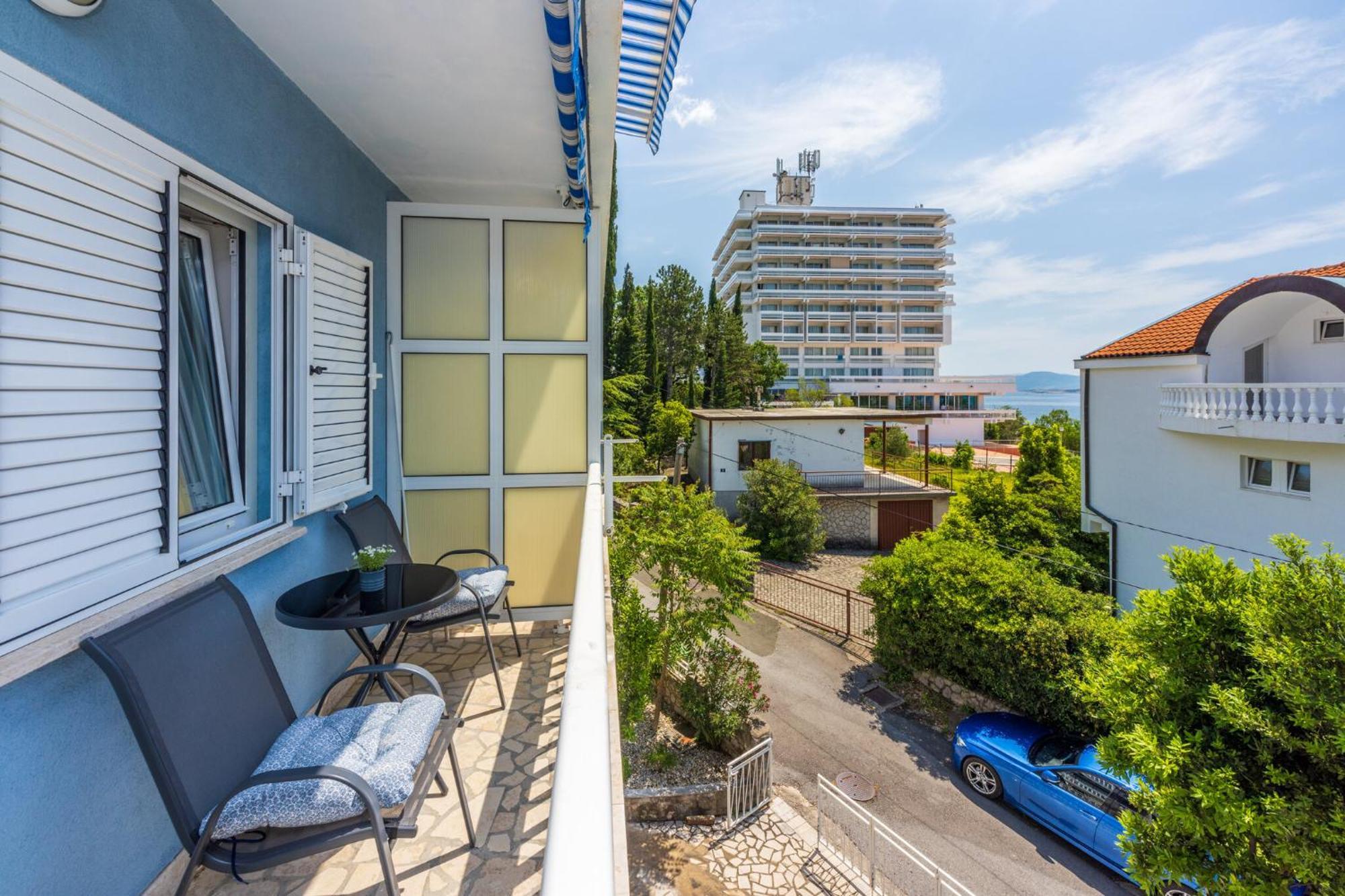 Podvezanec Apartamento Dramalj Exterior foto