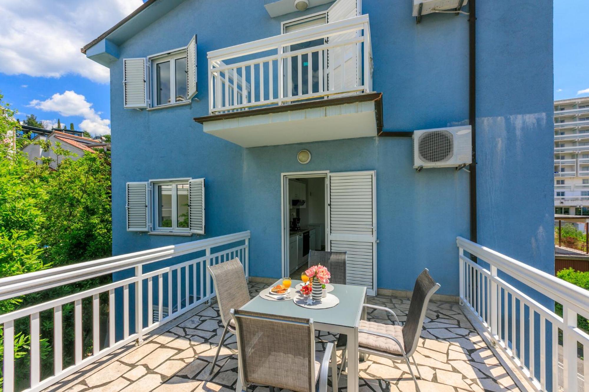 Podvezanec Apartamento Dramalj Exterior foto