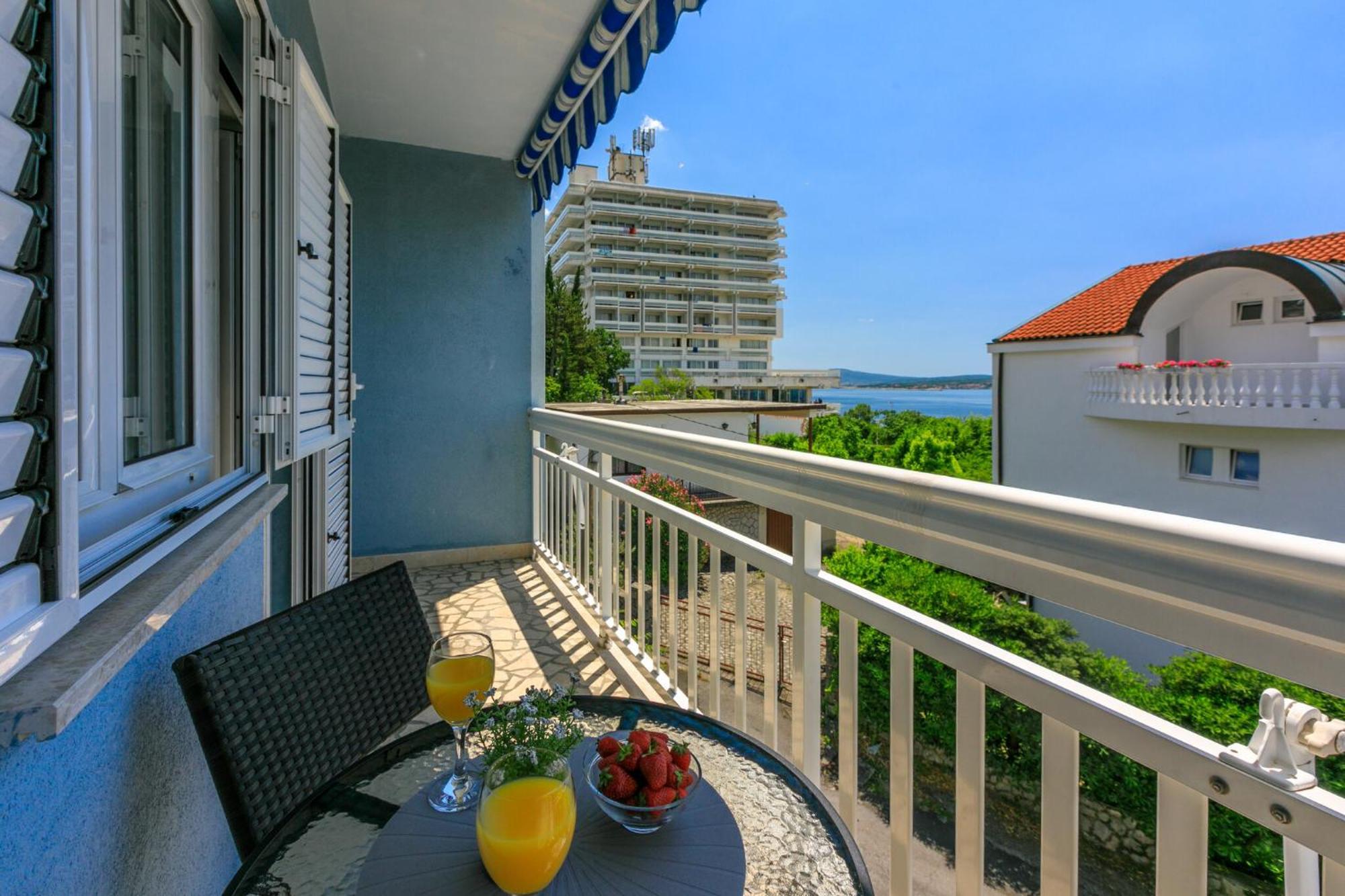 Podvezanec Apartamento Dramalj Exterior foto