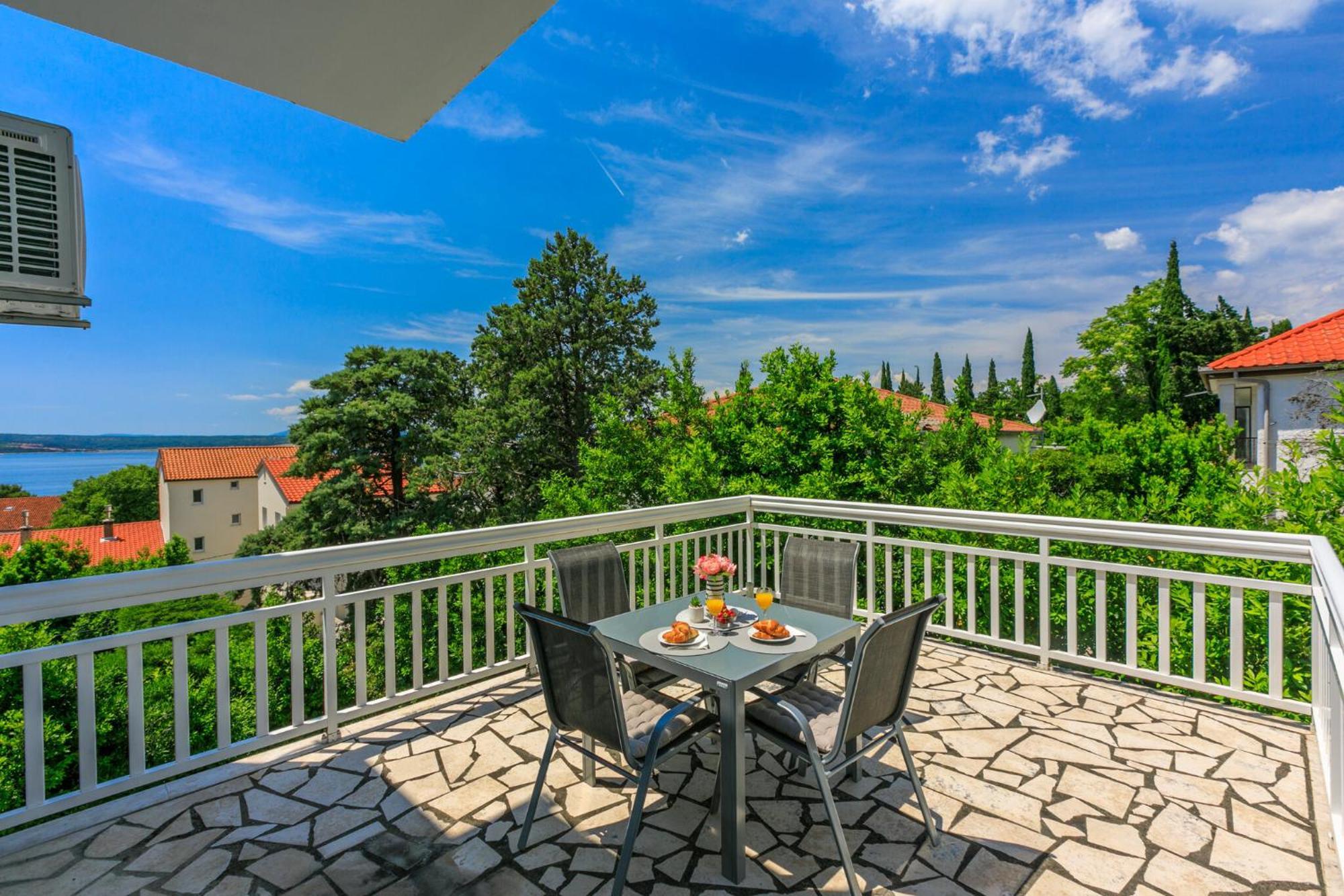 Podvezanec Apartamento Dramalj Exterior foto